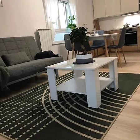 Koradinovi - Pod Vrtom Vipava