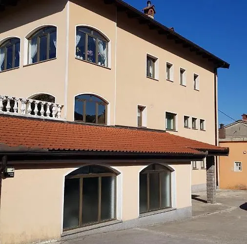 Apartman Koradinovi - Pod Vrtom *